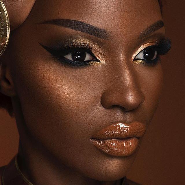 The Royalty I Loose Highlighter